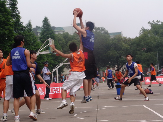 仅是