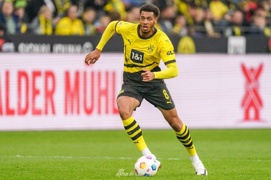 在激烈的亚 在激烈的亚